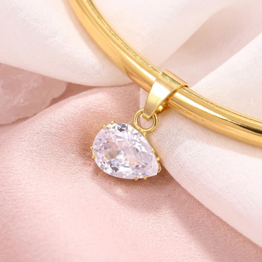 Gargantilla Dorada Rígida con Colgante de Piedra Brillante – Elegante para Mujer