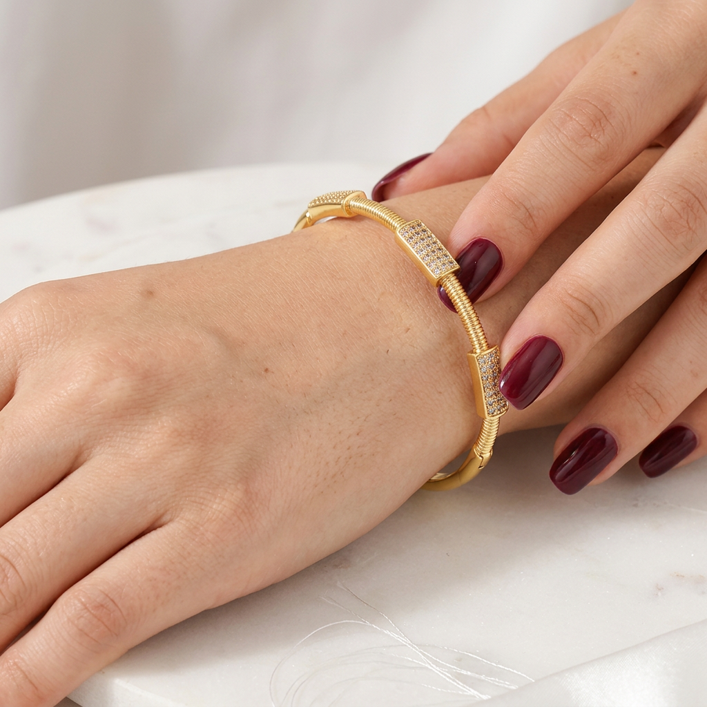 Brazalete Dorado con Circonitas