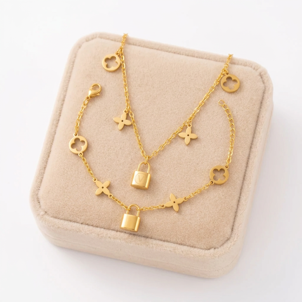 Conjunto Collar y Pulsera Dorado con Candado y Flores