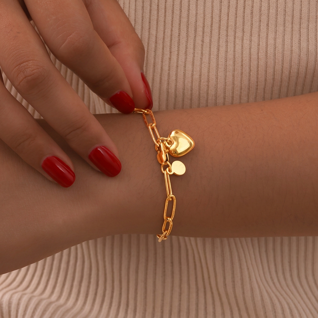 Conjunto Collar de Clip y Pulsera Dorado con Corazón