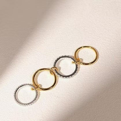 Gold Interlocking Link Ring