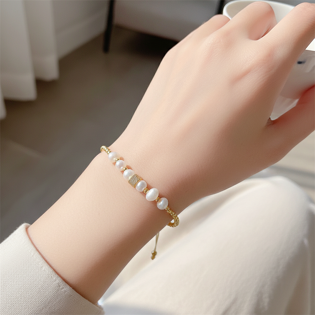 Brazalete de perlas y cubo brillante