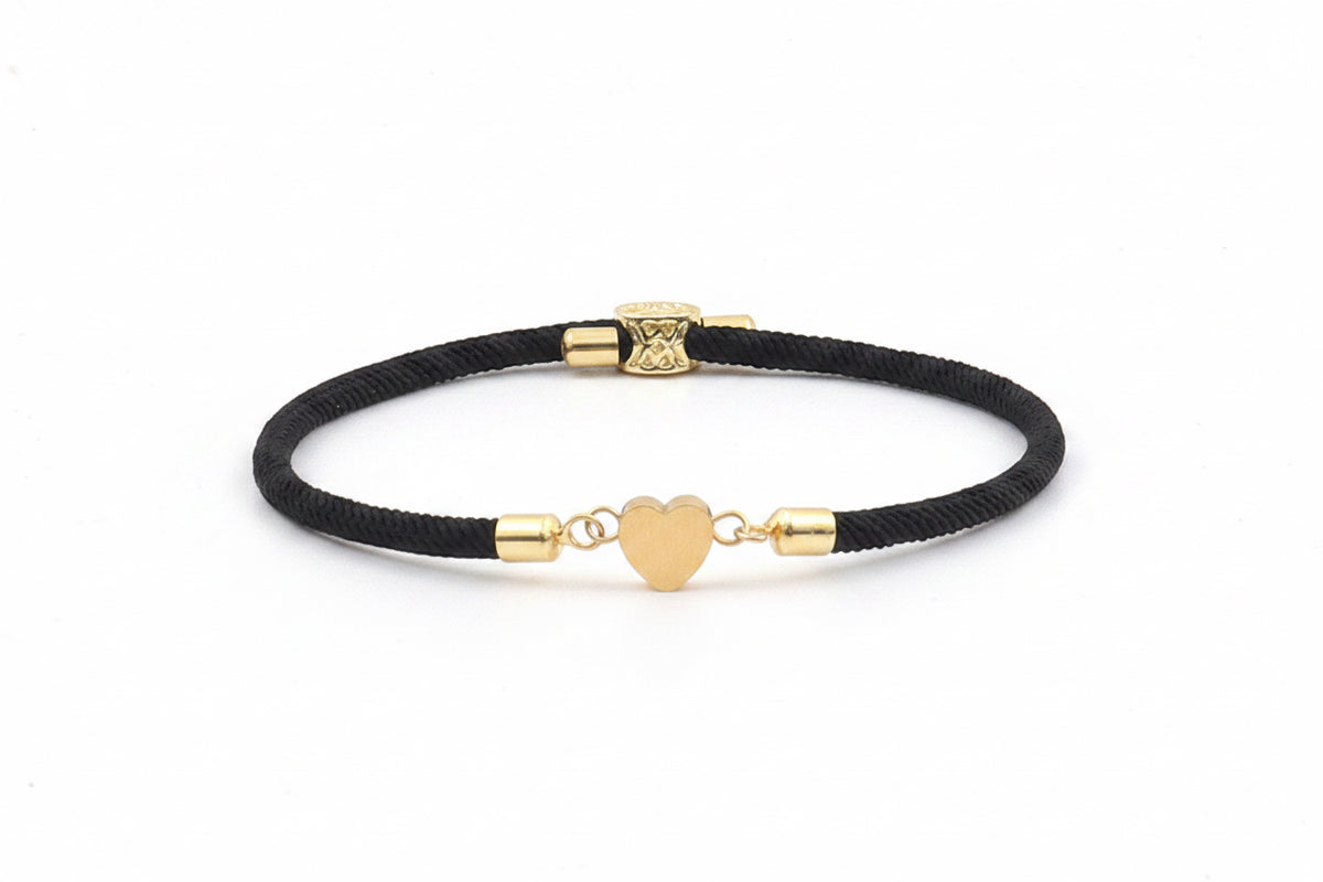 Adjustable heart bracelet